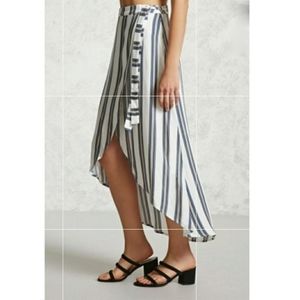 Forever 21 Long Striped Wrap Skirt🤍💙